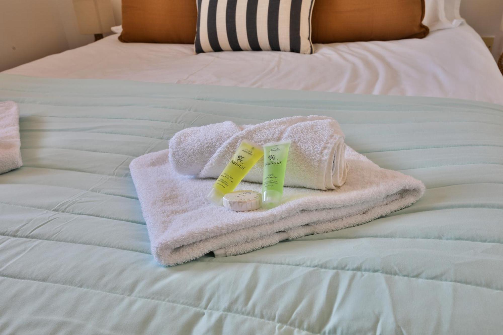 Stayright 2 Bed Beach House With Private Parking- Next To Barry Beach And Jackson Bay Eksteriør bilde