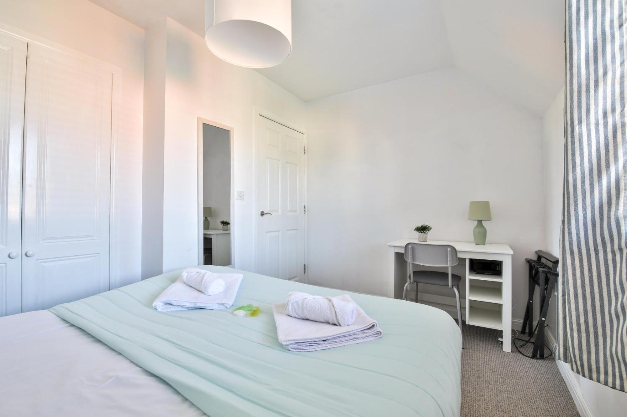 Stayright 2 Bed Beach House With Private Parking- Next To Barry Beach And Jackson Bay Eksteriør bilde